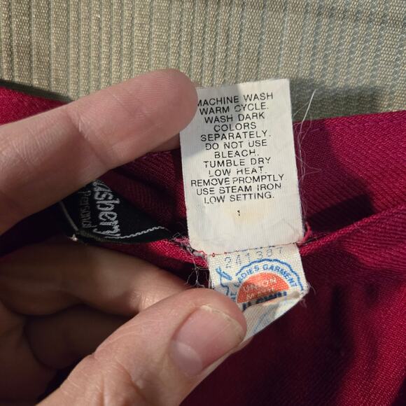 Haberdashery 16 Magenta Midi Straight/Pencil Skirt [211] - Picture 7 of 9